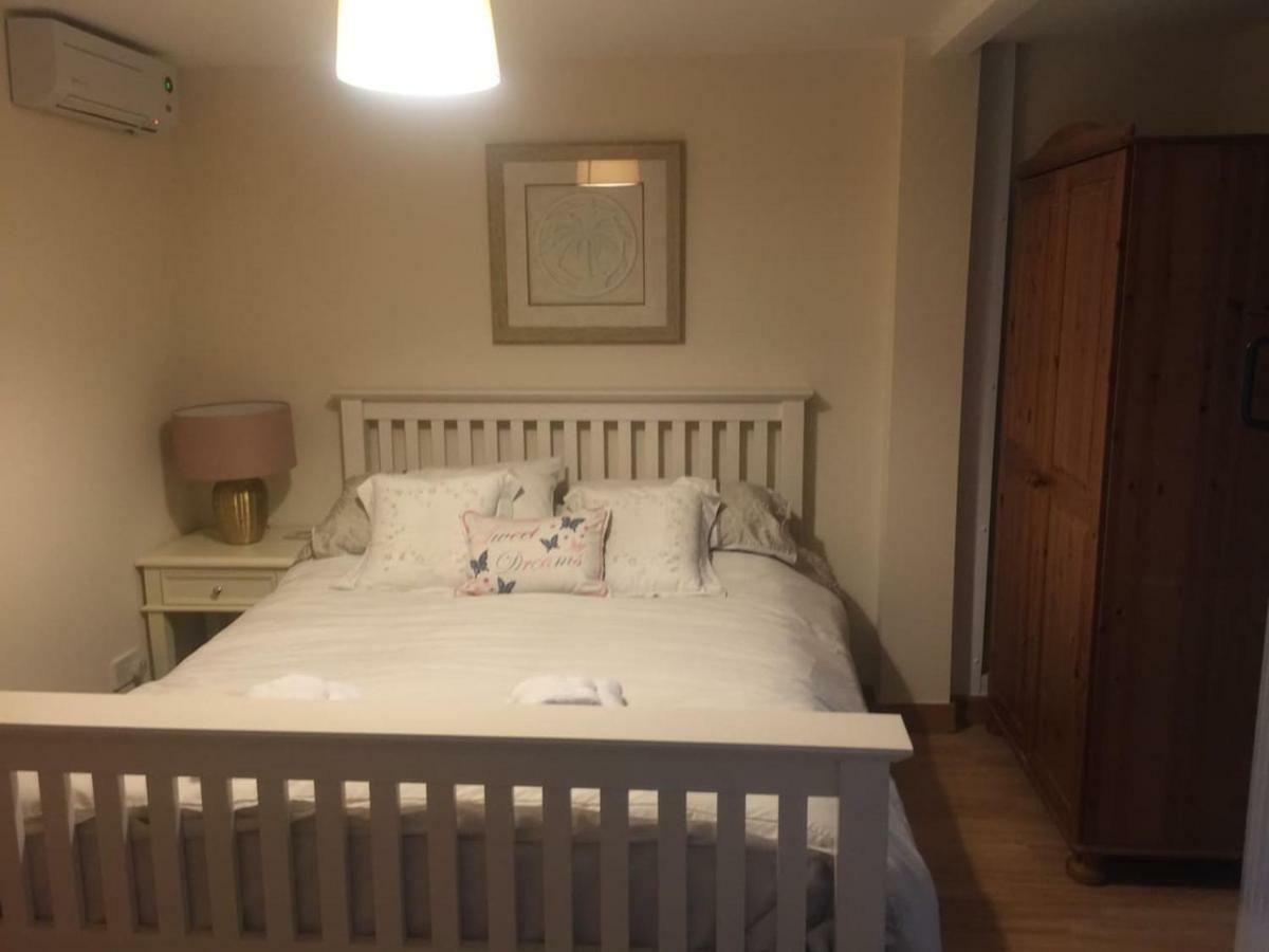 Woodpecker Cottage At Frog Trotters Cottages Hartpury Exteriér fotografie